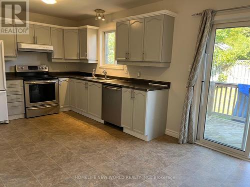 416 Rayner Road, Cobourg, ON - Indoor Photo Showing Kitchen