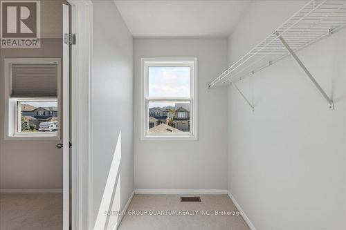 1120 Kimball Crescent, London, ON - Indoor