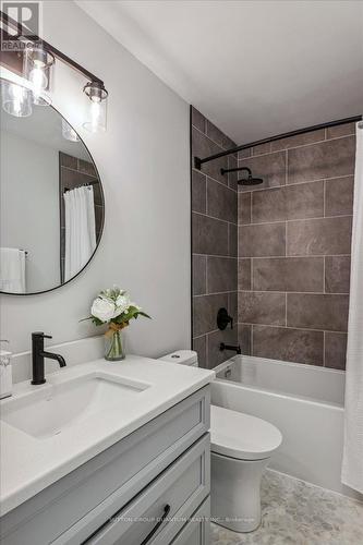 1120 Kimball Crescent, London, ON - Indoor Photo Showing Bathroom