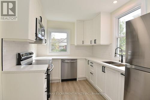 26 Highcliffe Avenue, Hamilton, ON - Indoor Photo Showing Kitchen With Stainless Steel Kitchen With Double Sink With Upgraded Kitchen