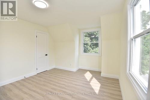 26 Highcliffe Avenue, Hamilton, ON - Indoor Photo Showing Other Room