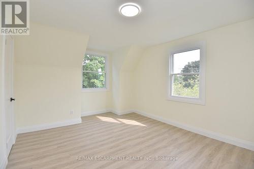 26 Highcliffe Avenue, Hamilton, ON - Indoor Photo Showing Other Room