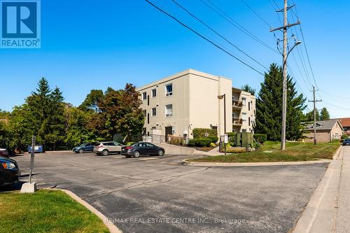 101 - 245 Queen Street W, Centre Wellington, ON - Outdoor