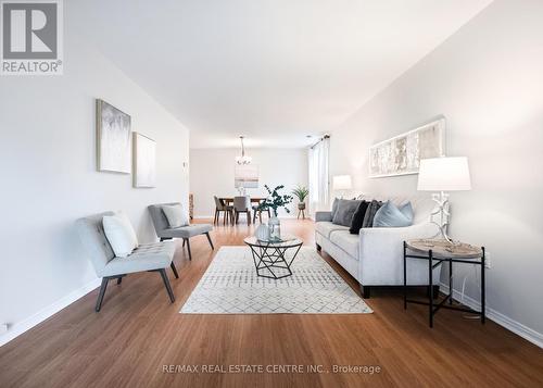 101 - 245 Queen Street W, Centre Wellington, ON - Indoor Photo Showing Living Room