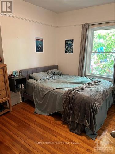 35 Foster Street, Ottawa, ON - Indoor Photo Showing Bedroom