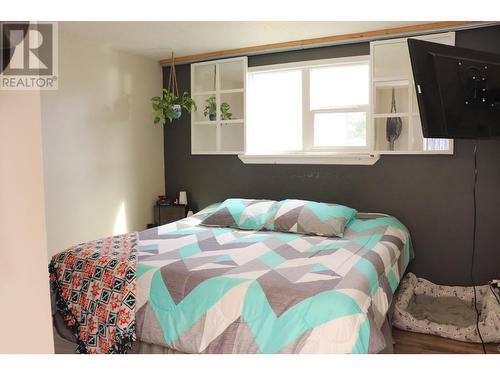 329 5Th  S Avenue, Cranbrook, BC - Indoor Photo Showing Bedroom