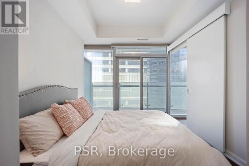 3210 - 12 York Street, Toronto, ON - Indoor Photo Showing Bedroom