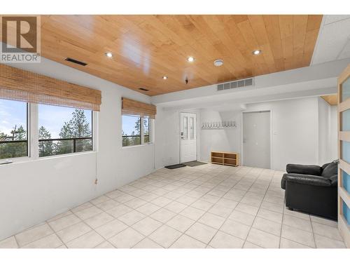 1100 Spiller Road, Penticton, BC - Indoor Photo Showing Other Room