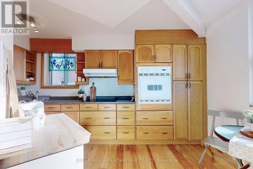 1003 - 1145 Logan Avenue, Toronto, ON - Indoor Photo Showing Kitchen