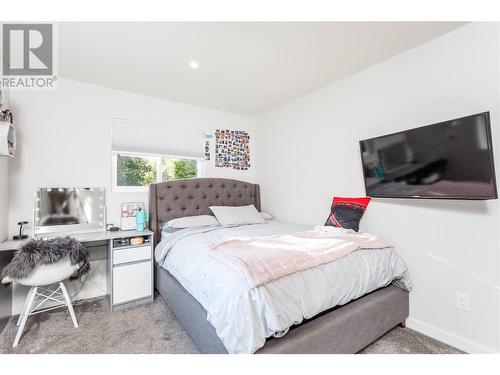 2253 Shuswap Avenue, Lumby, BC - Indoor Photo Showing Bedroom