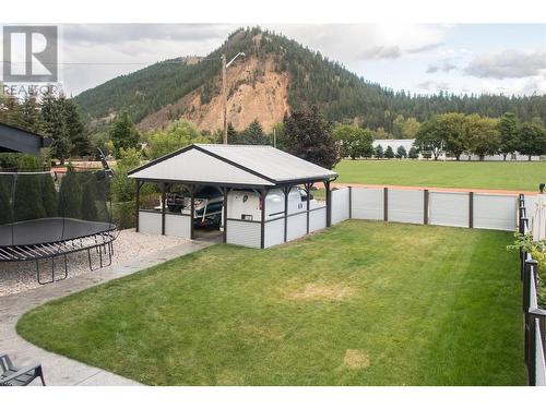 2253 Shuswap Avenue, Lumby, BC - Outdoor