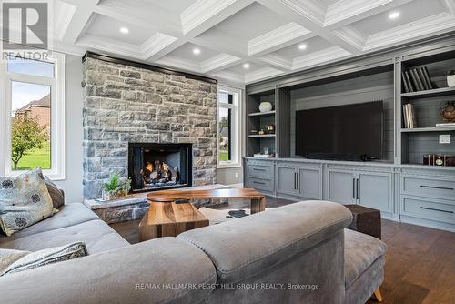 312 Nottingham Forest Road, Bradford West Gwillimbury, ON - Indoor Photo Showing Living Room With Fireplace