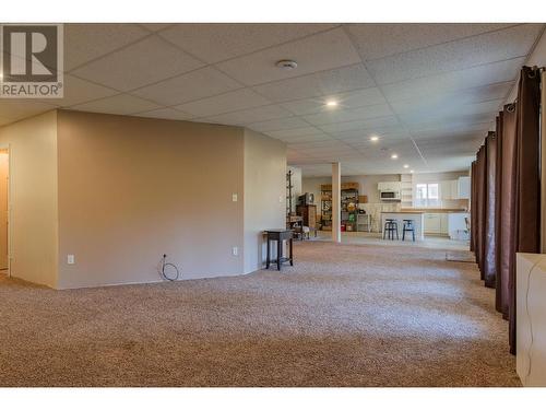 1820 First Street, Fruitvale, BC - Indoor Photo Showing Other Room