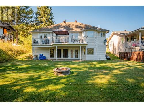 1820 First Street, Fruitvale, BC - Outdoor With Deck Patio Veranda