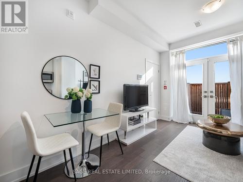 112 - 1183 Dufferin Street, Toronto, ON - Indoor Photo Showing Dining Room