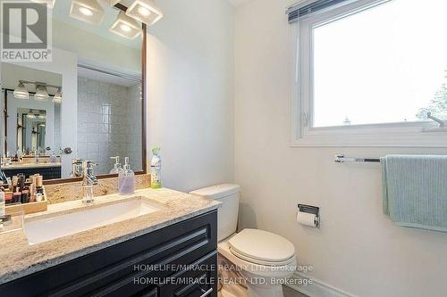 16 Nemo Crescent, Brampton, ON - Indoor Photo Showing Bathroom