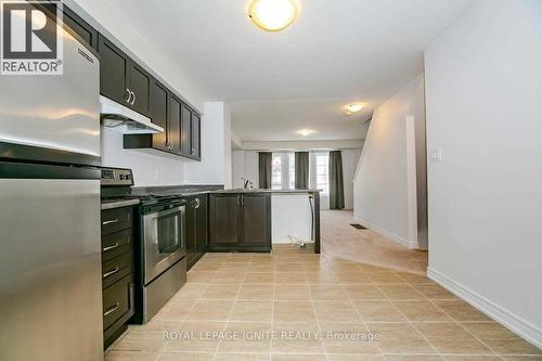 636 Linden Drive, Cambridge, ON - Indoor Photo Showing Kitchen