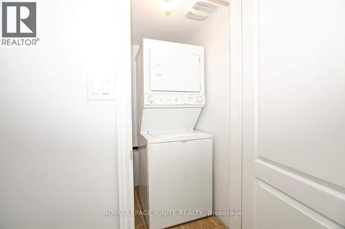 636 Linden Drive, Cambridge, ON - Indoor Photo Showing Laundry Room