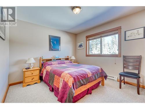 112 Creekview Road, Penticton, BC - Indoor Photo Showing Bedroom