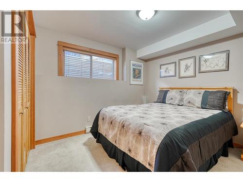 112 Creekview Road, Penticton, BC - Indoor Photo Showing Bedroom