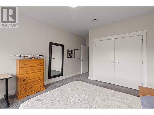 541 Barra Lane, Kelowna, BC - Indoor Photo Showing Bedroom