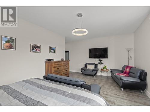 541 Barra Lane, Kelowna, BC - Indoor Photo Showing Bedroom