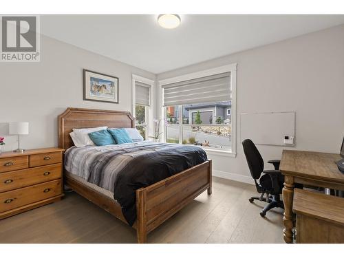 Secondary Bedroom - 541 Barra Lane, Kelowna, BC - Indoor Photo Showing Bedroom