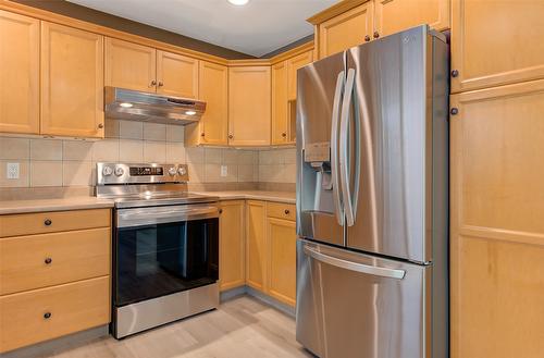 2868 Salish Road, West Kelowna, BC - Indoor Photo Showing Kitchen