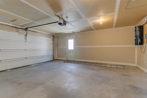 2868 Salish Road, West Kelowna, BC - Indoor Photo Showing Garage