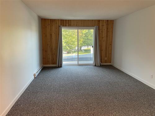 208-4101 Alexis Park Drive, Vernon, BC - Indoor Photo Showing Other Room