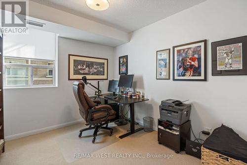 201 - 55 Lorindale Avenue, Toronto, ON - Indoor Photo Showing Office