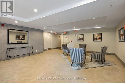 201 - 55 Lorindale Avenue, Toronto, ON - Indoor Photo Showing Other Room