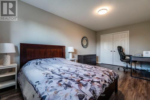 99 Mcintyre Drive, Barrie, ON - Indoor Photo Showing Bedroom