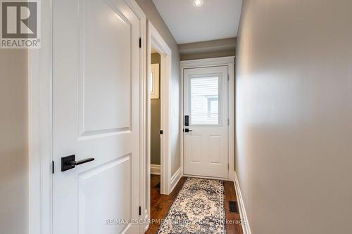 2338 Gillingham Drive, Burlington, ON - Indoor Photo Showing Other Room