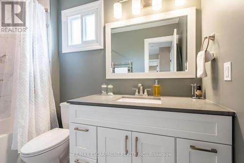 2338 Gillingham Drive, Burlington, ON - Indoor Photo Showing Bathroom