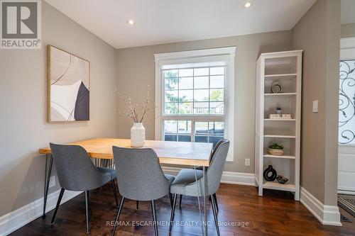 2338 Gillingham Drive, Burlington, ON - Indoor Photo Showing Dining Room