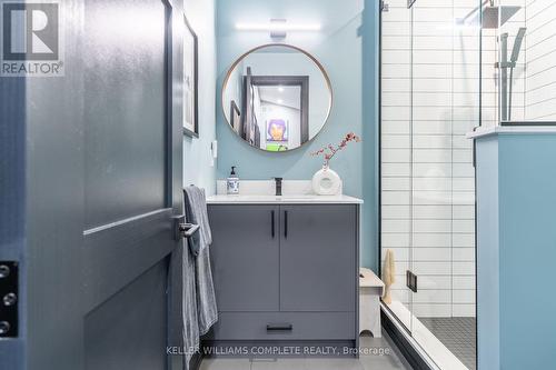 46 Jarvis Street, Brantford, ON - Indoor Photo Showing Bathroom