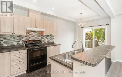 83 Bankfield Crescent, Hamilton, ON - Indoor Photo Showing Kitchen With Double Sink