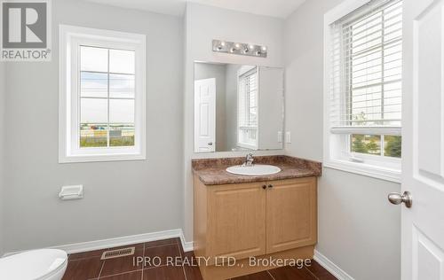 83 Bankfield Crescent, Hamilton, ON - Indoor Photo Showing Bathroom