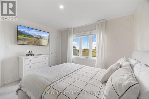 27 Mayland Trail, Hamilton, ON - Indoor Photo Showing Bedroom