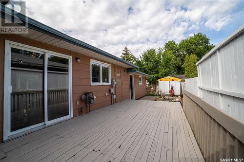 92 Lockwood Road, Regina, SK - Outdoor With Exterior