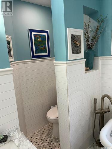 2140 Athol Street, Regina, SK - Indoor Photo Showing Bathroom