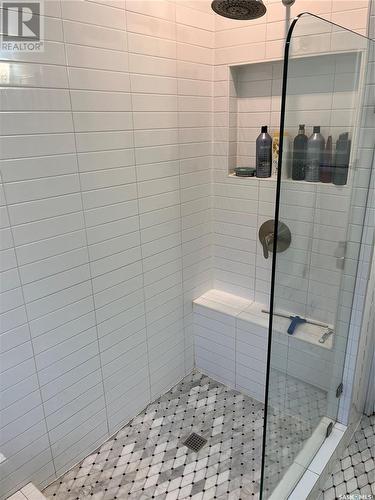 2140 Athol Street, Regina, SK - Indoor Photo Showing Bathroom