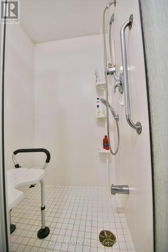 286 Jv Bonhomme Boulevard, Timmins (Victoria Heights), ON - Indoor Photo Showing Bathroom