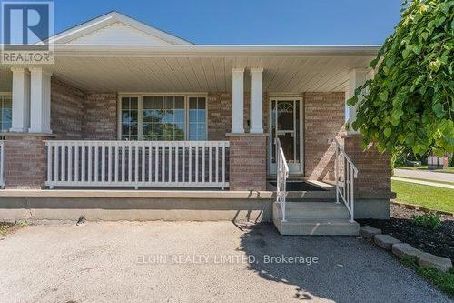 41 Axford Parkway N, St. Thomas, ON - Outdoor With Deck Patio Veranda