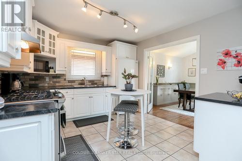 7 Wright Crescent, St. Thomas, ON - Indoor Photo Showing Kitchen With Double Sink