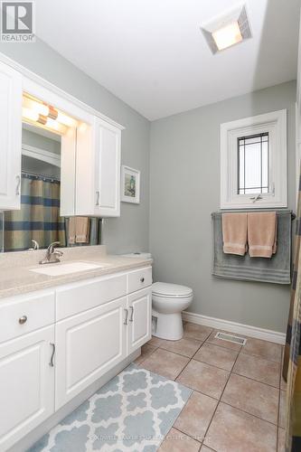 7 Wright Crescent, St. Thomas, ON - Indoor Photo Showing Bathroom