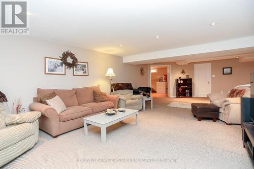 7 Wright Crescent, St. Thomas, ON - Indoor Photo Showing Living Room