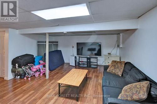 40 - 590 Millbank Drive, London, ON - Indoor Photo Showing Living Room