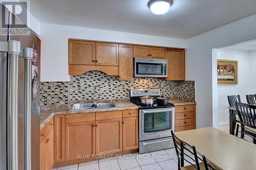 40 - 590 Millbank Drive, London, ON - Indoor Photo Showing Kitchen With Double Sink